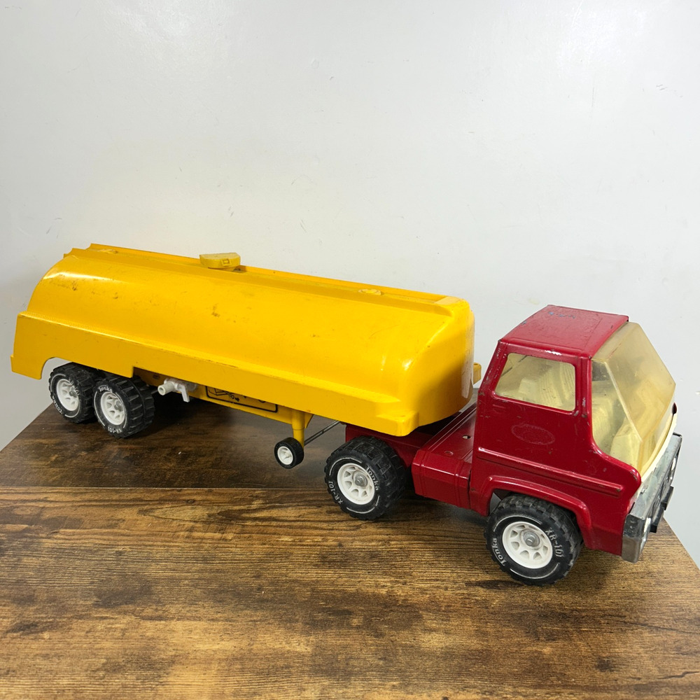 RARE Tonka Pressed Steel Red Semi Truck Super Tanker Trailer XR-101 70’s Vtg